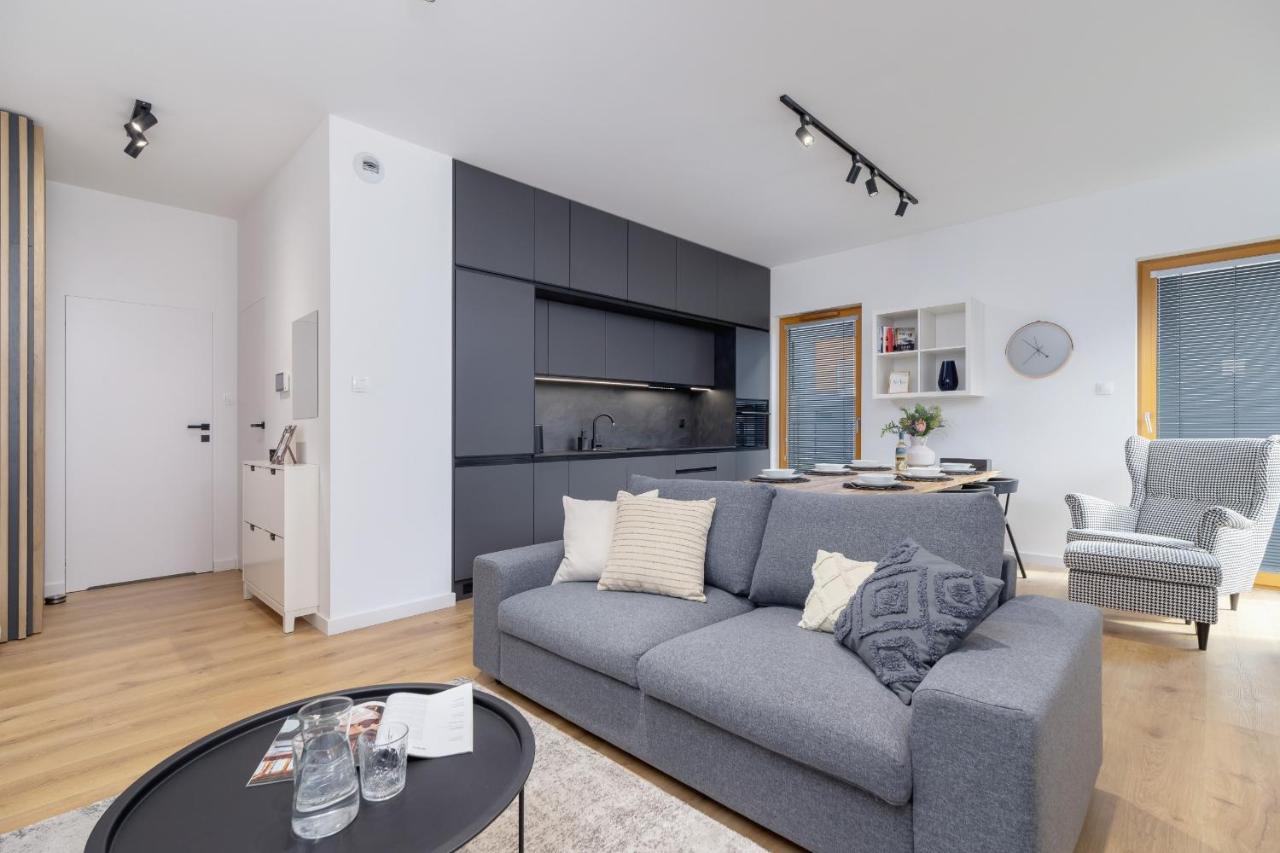 Luxurious Apartment Rakowicka Krakow By Renters Prestige Exterior photo