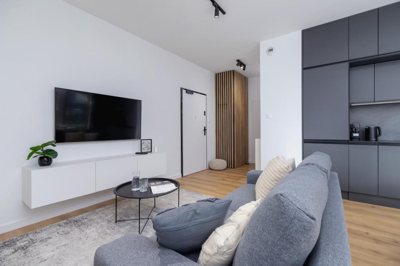 Luxurious Apartment Rakowicka Krakow By Renters Prestige Exterior photo