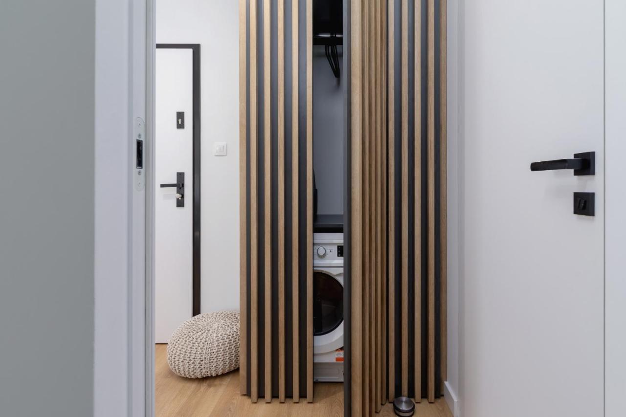 Luxurious Apartment Rakowicka Krakow By Renters Prestige Exterior photo