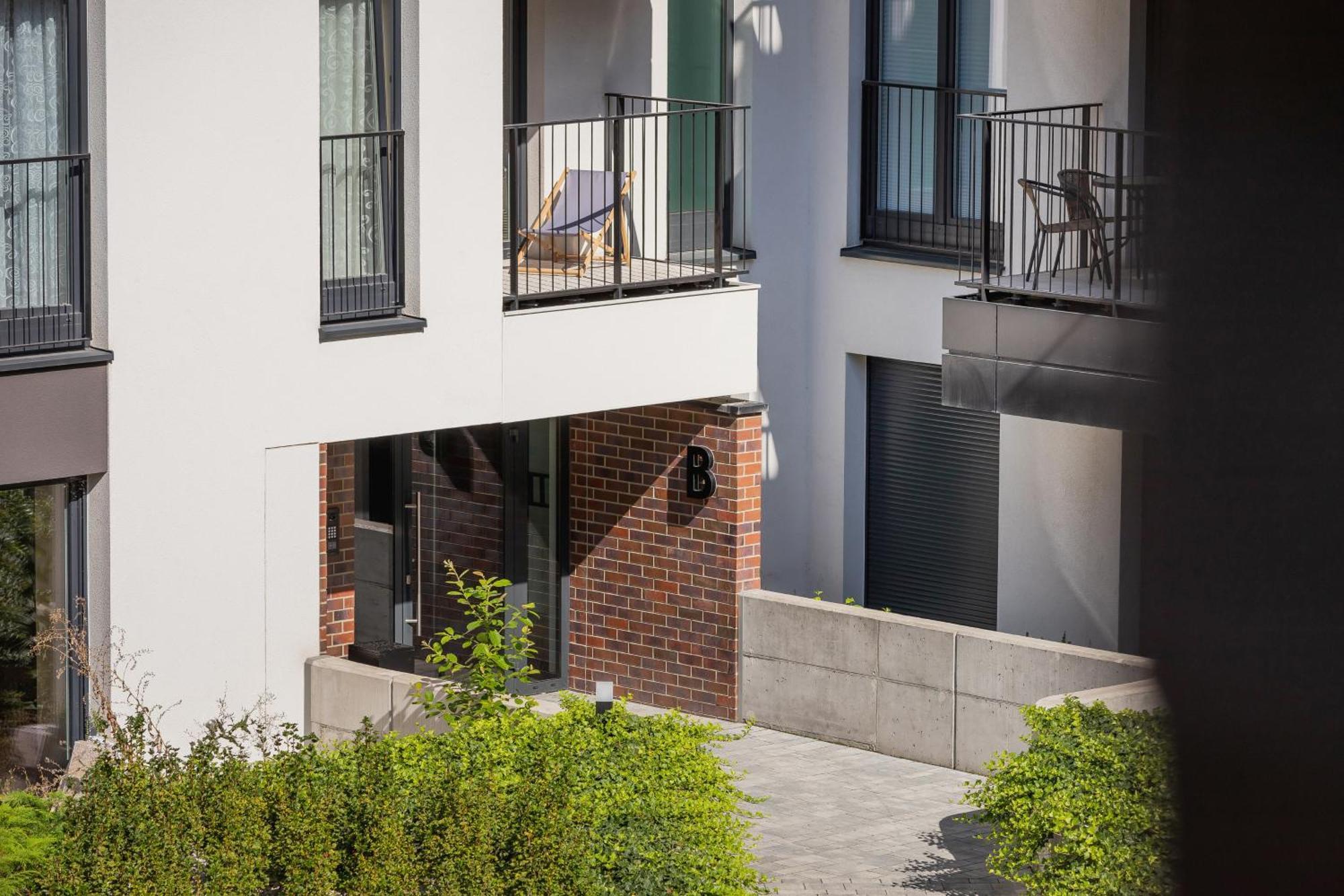 Luxurious Apartment Rakowicka Krakow By Renters Prestige Exterior photo